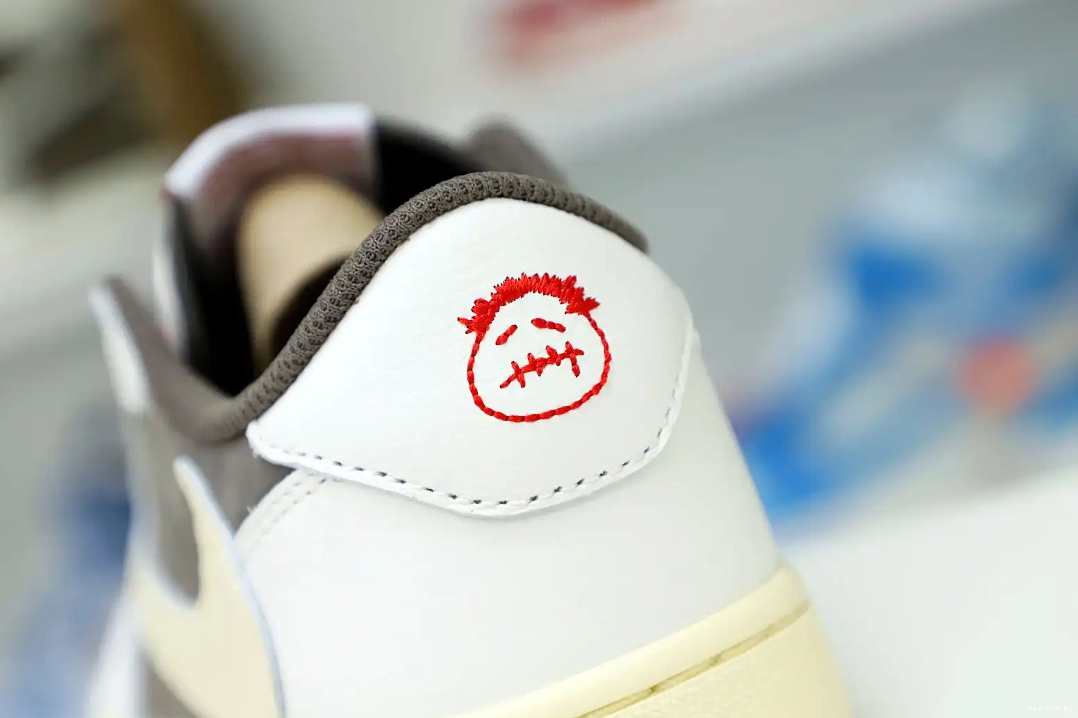 X TRAVIS 1 AIR LOW MOCHA SCOTT Kimikick JORDAN OG REVERSE 0822